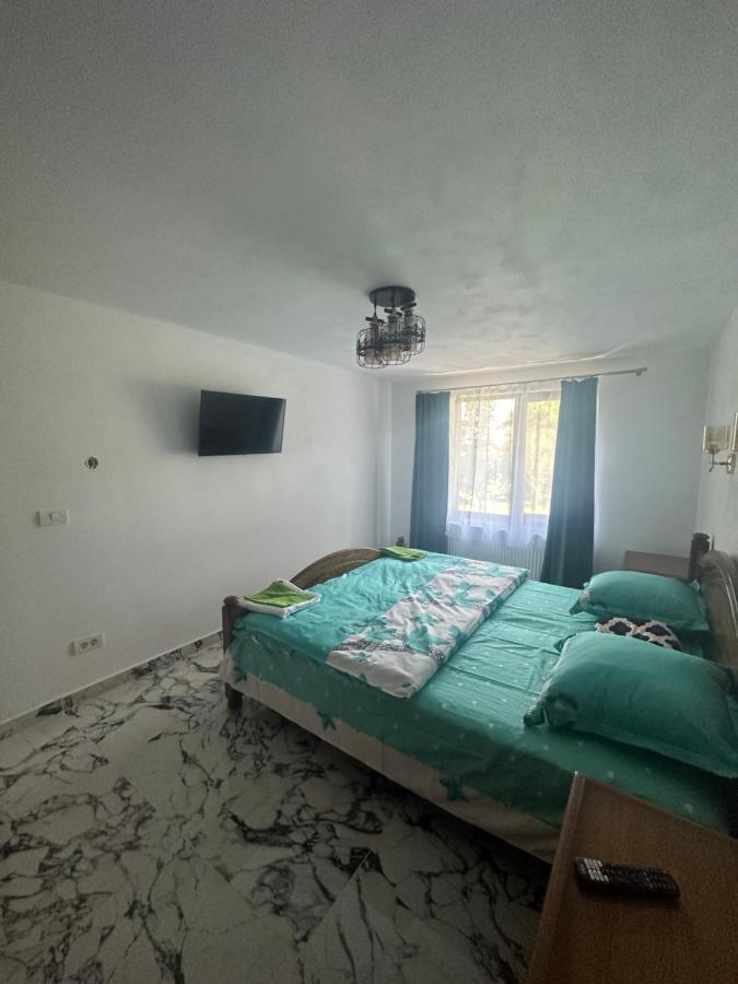Casa Iuliana Hotel Horezu Eksteriør billede